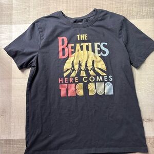 The Beatles Here Comes The Sun T-Shirt - Black, Red, Gold